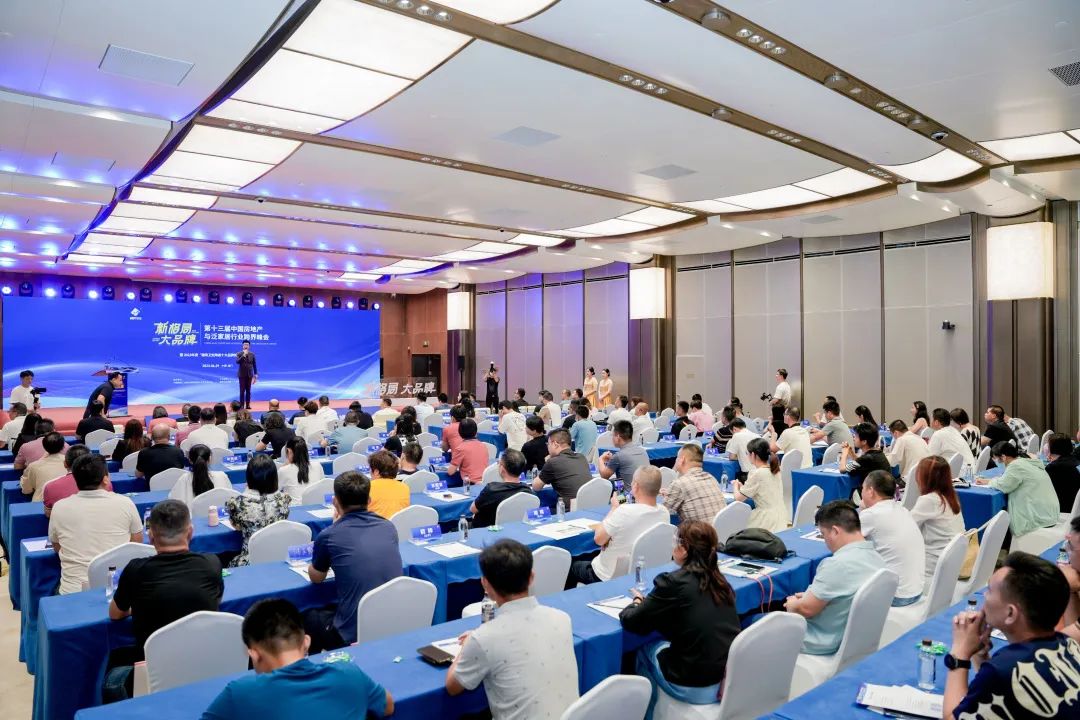 用實力說話!強輝精工瓷磚多項大獎榮譽加冕